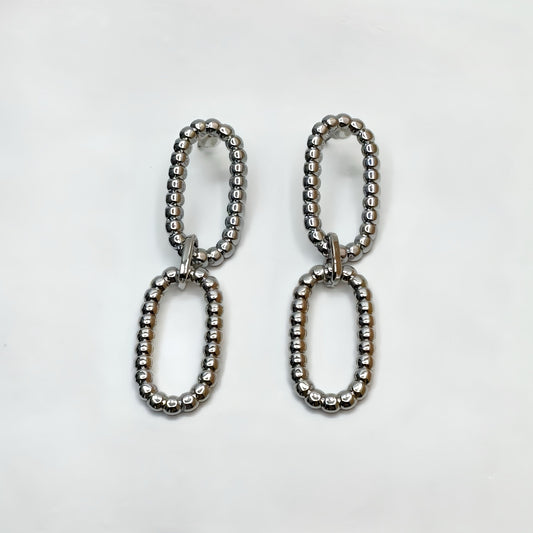 Rectangular Chain Link Dangle Earrings.