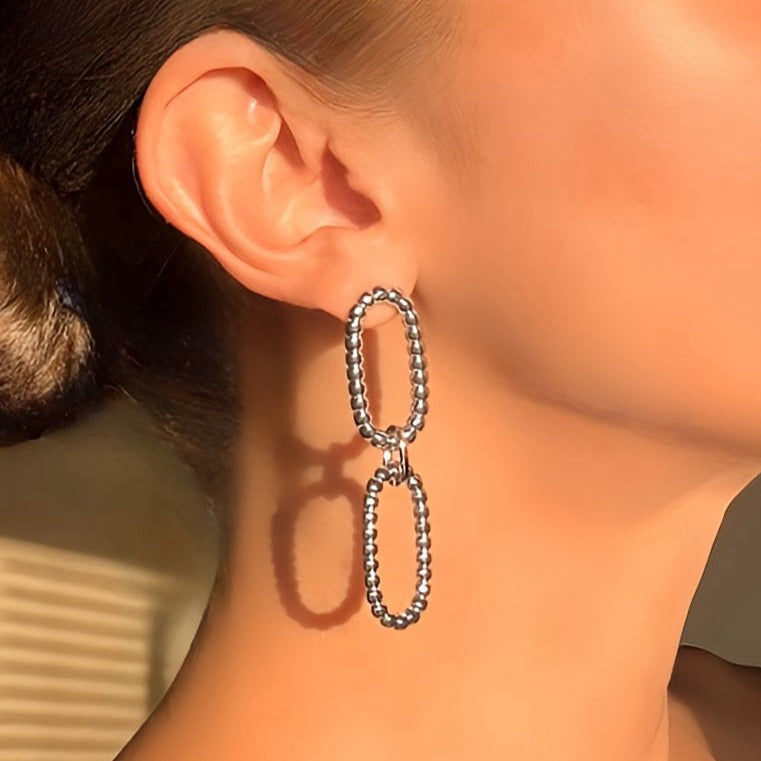 Rectangular Chain Link Dangle Earrings.