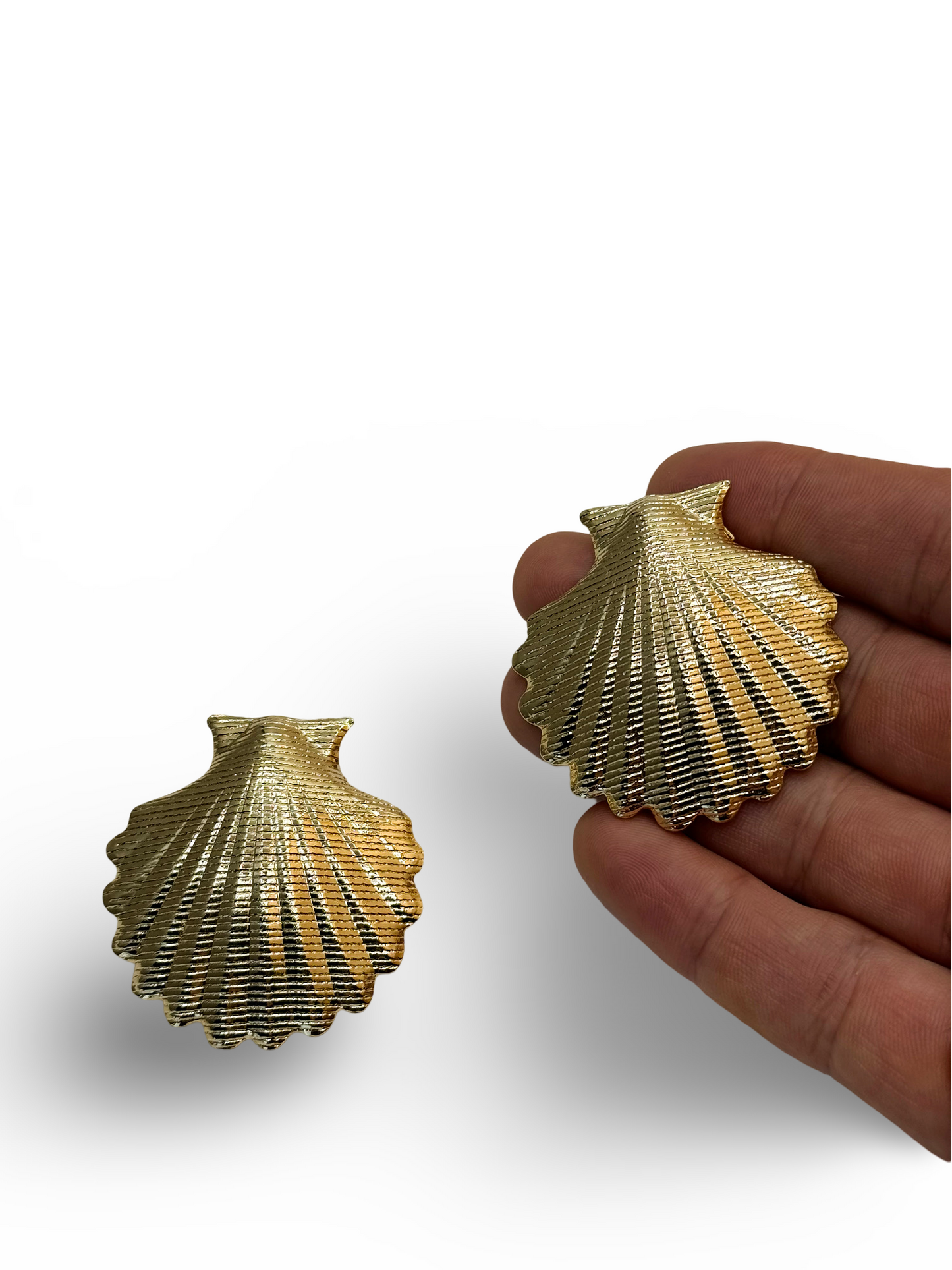 Shell Gleam No.05 Earrings Gold or Silver Options.