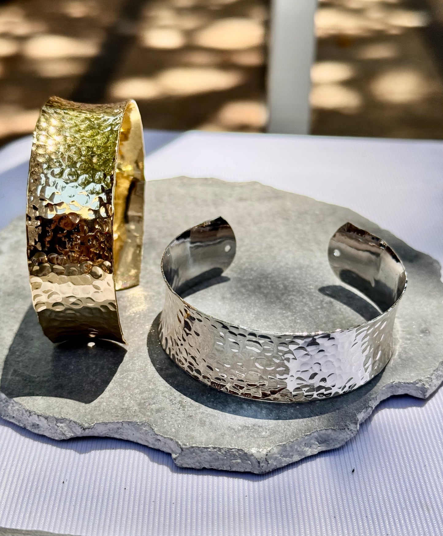 Hammered Wide Cuff Bracelet (Gold or Silver) – Waterproof Stainless Steel