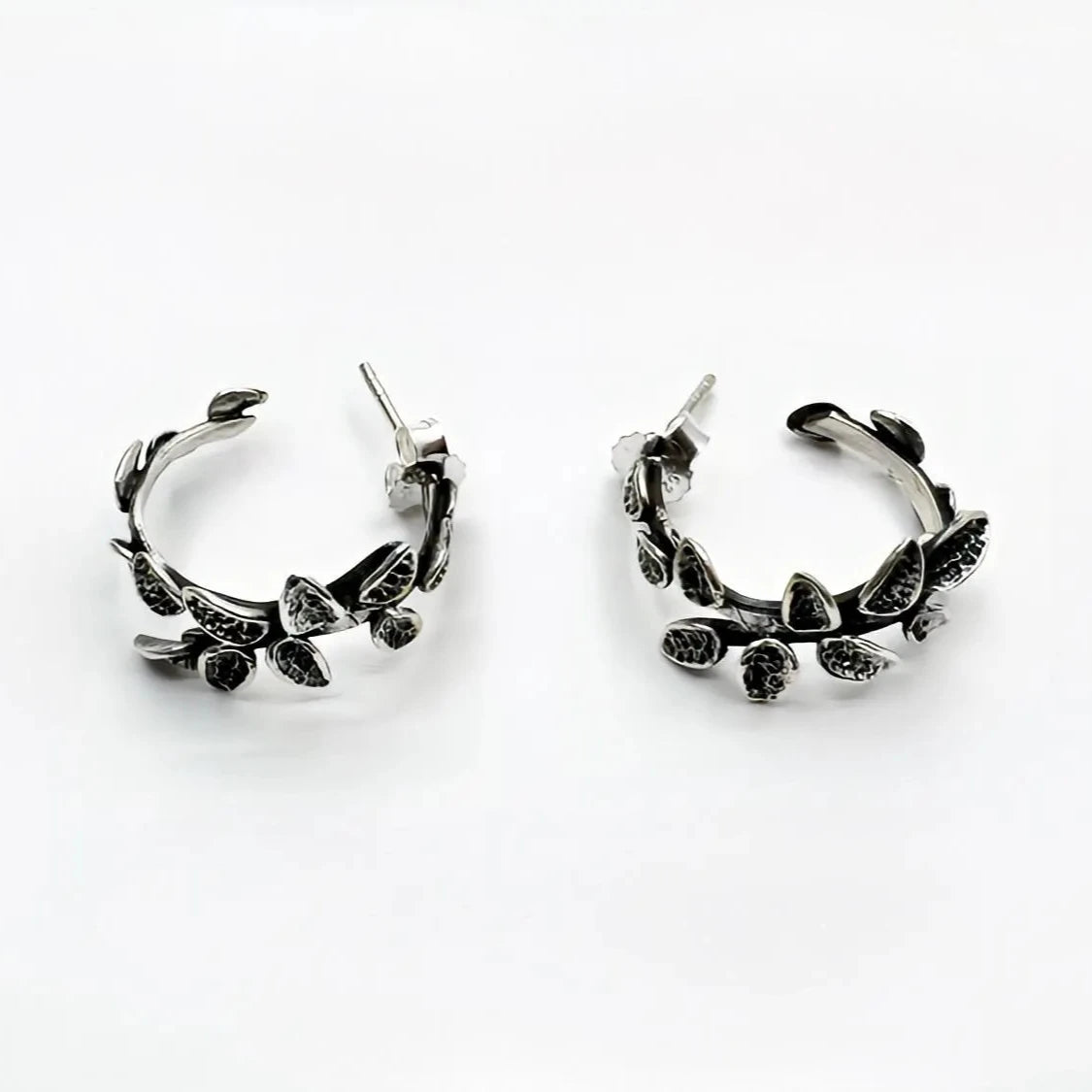 Handcrafted 925 Sterling Silver Leaf Hoop Earrings Oxidized Nature-Inspired Jewelry