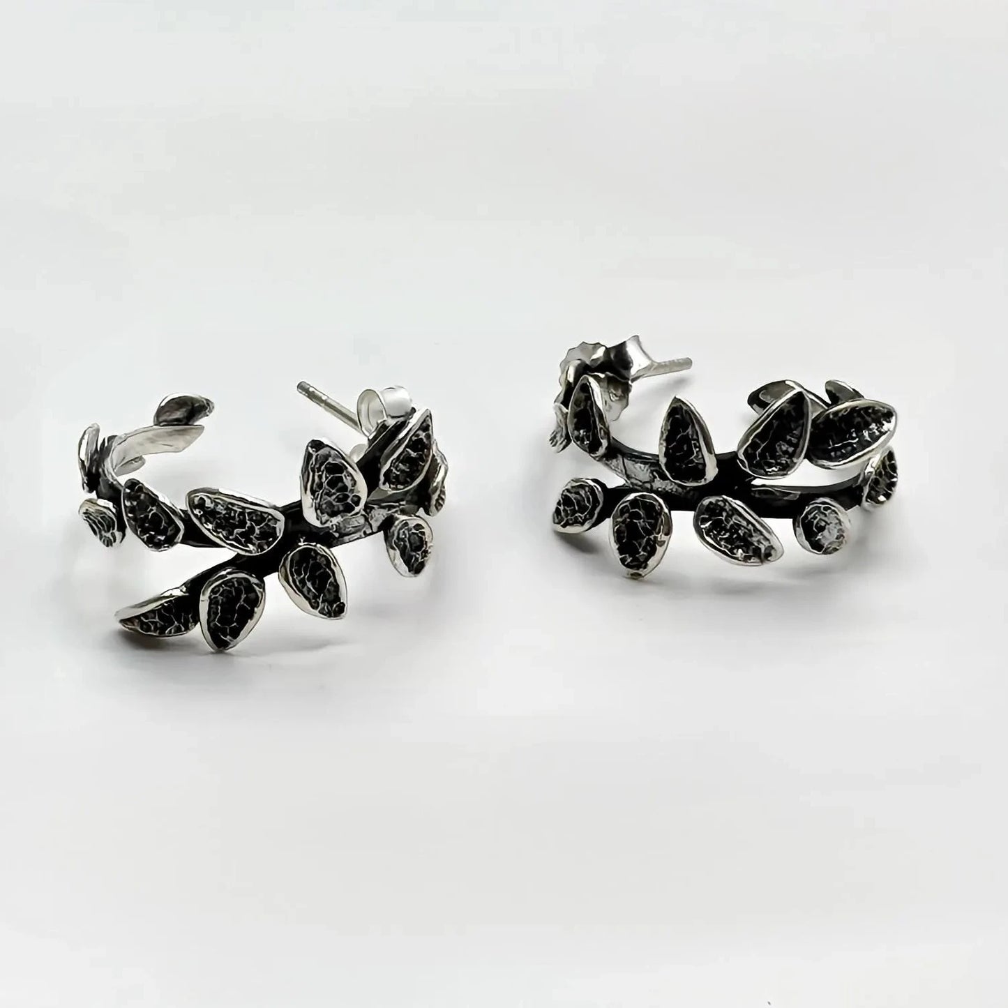 Handcrafted 925 Sterling Silver Leaf Hoop Earrings Oxidized Nature-Inspired Jewelry