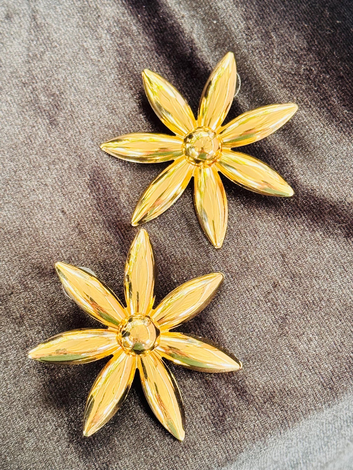 Gold Flower Stud Earrings: Lightweight Plated Stainless Steel