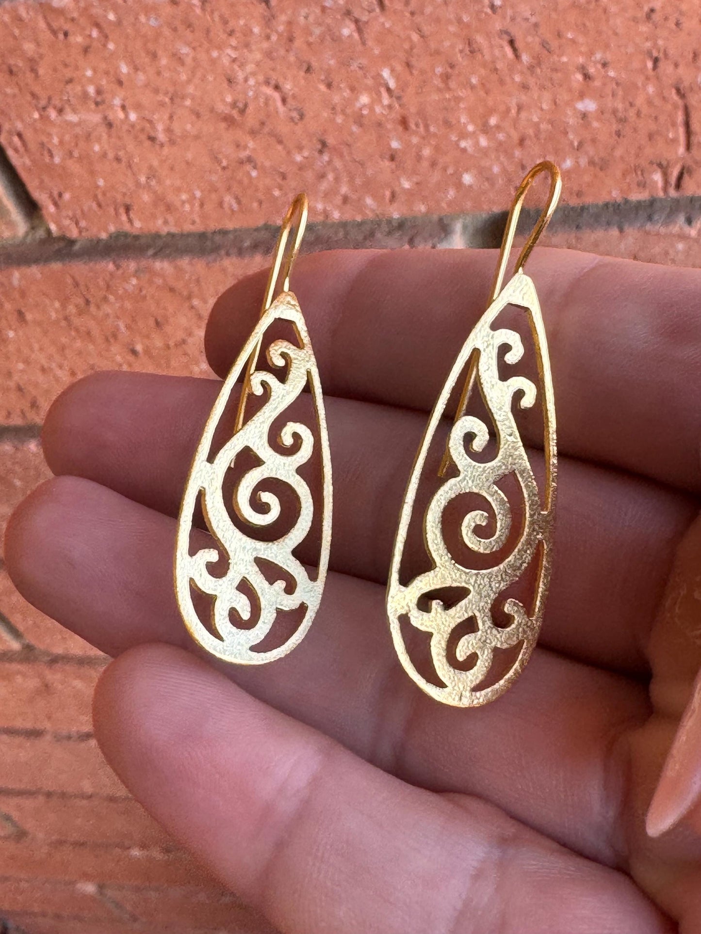 Filigree Drop Earrings in 22K Gold Vermeil | 925 Sterling Silver